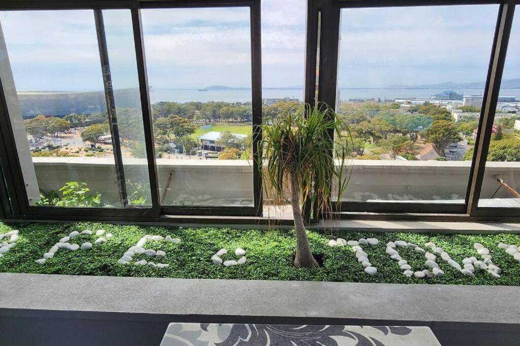 Luxury Apartment, Near V&A Waterfront And Cpt Stadium Cape Town Exterior photo