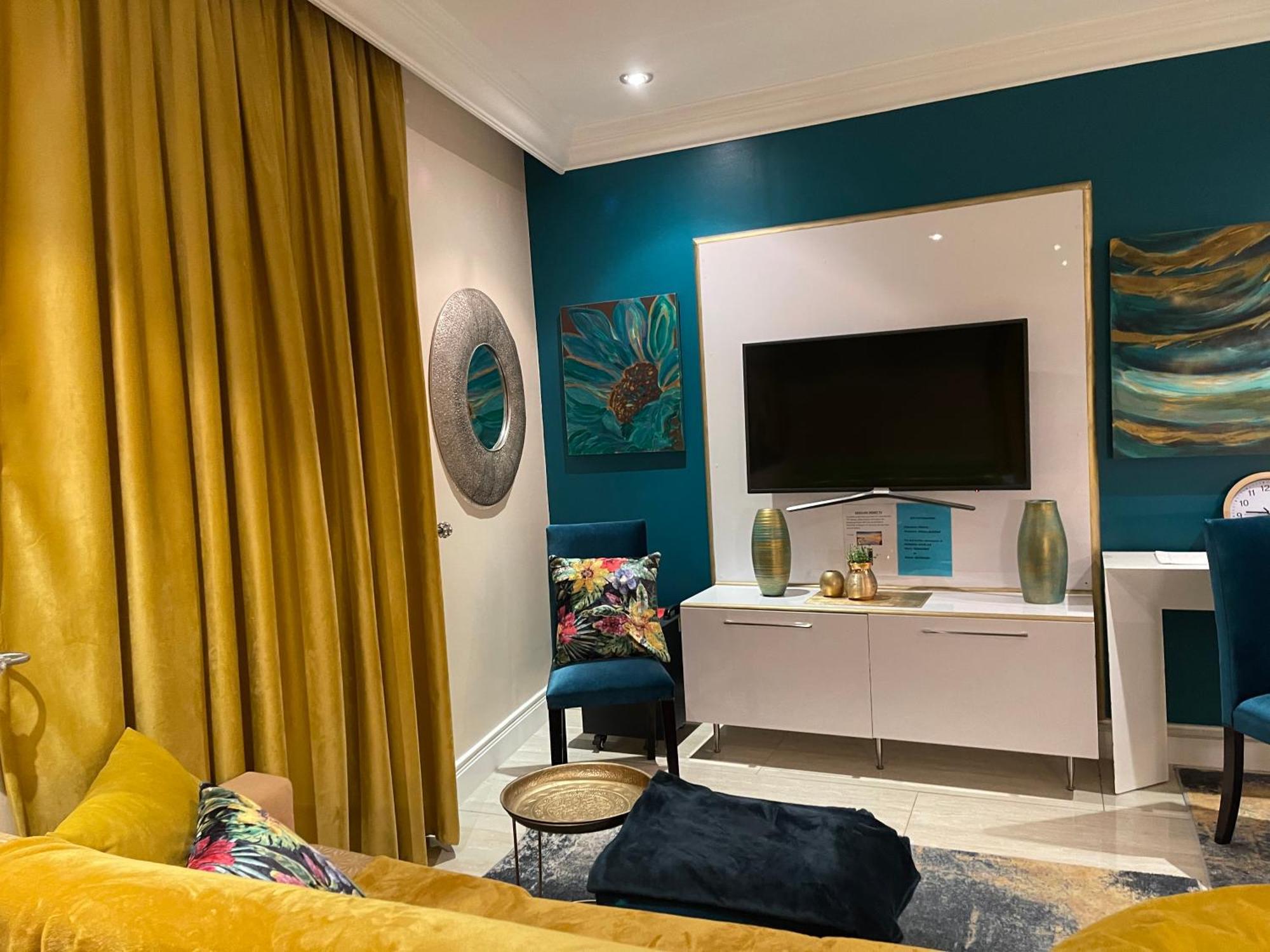 Luxury Apartment, Near V&A Waterfront And Cpt Stadium Cape Town Exterior photo